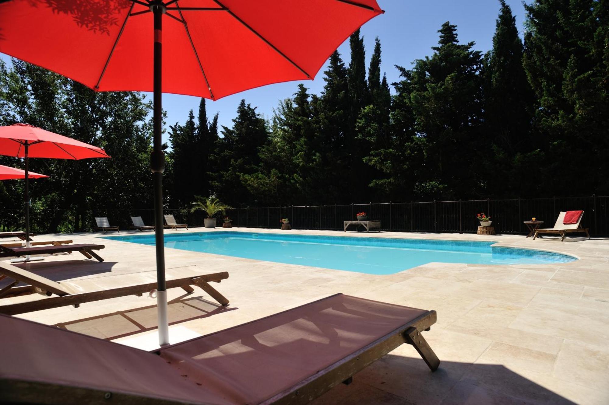 Gites Domaine Des Machottes Grans ภายนอก รูปภาพ