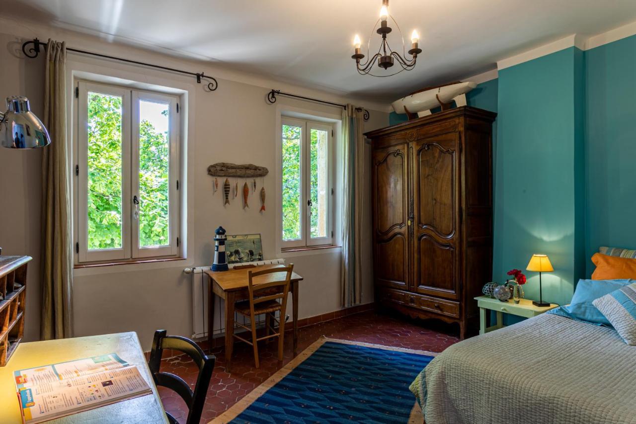 Gites Domaine Des Machottes Grans ภายนอก รูปภาพ