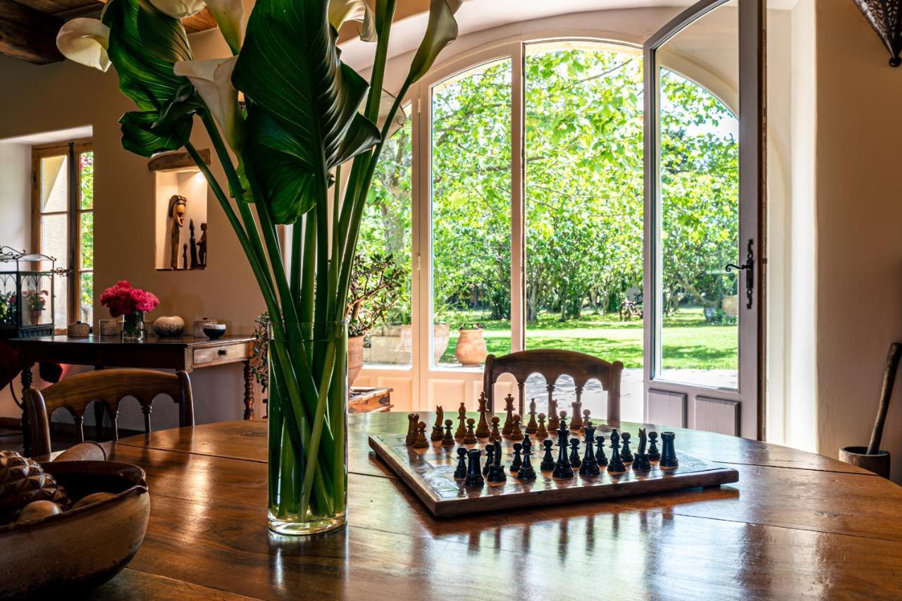 Gites Domaine Des Machottes Grans ภายนอก รูปภาพ