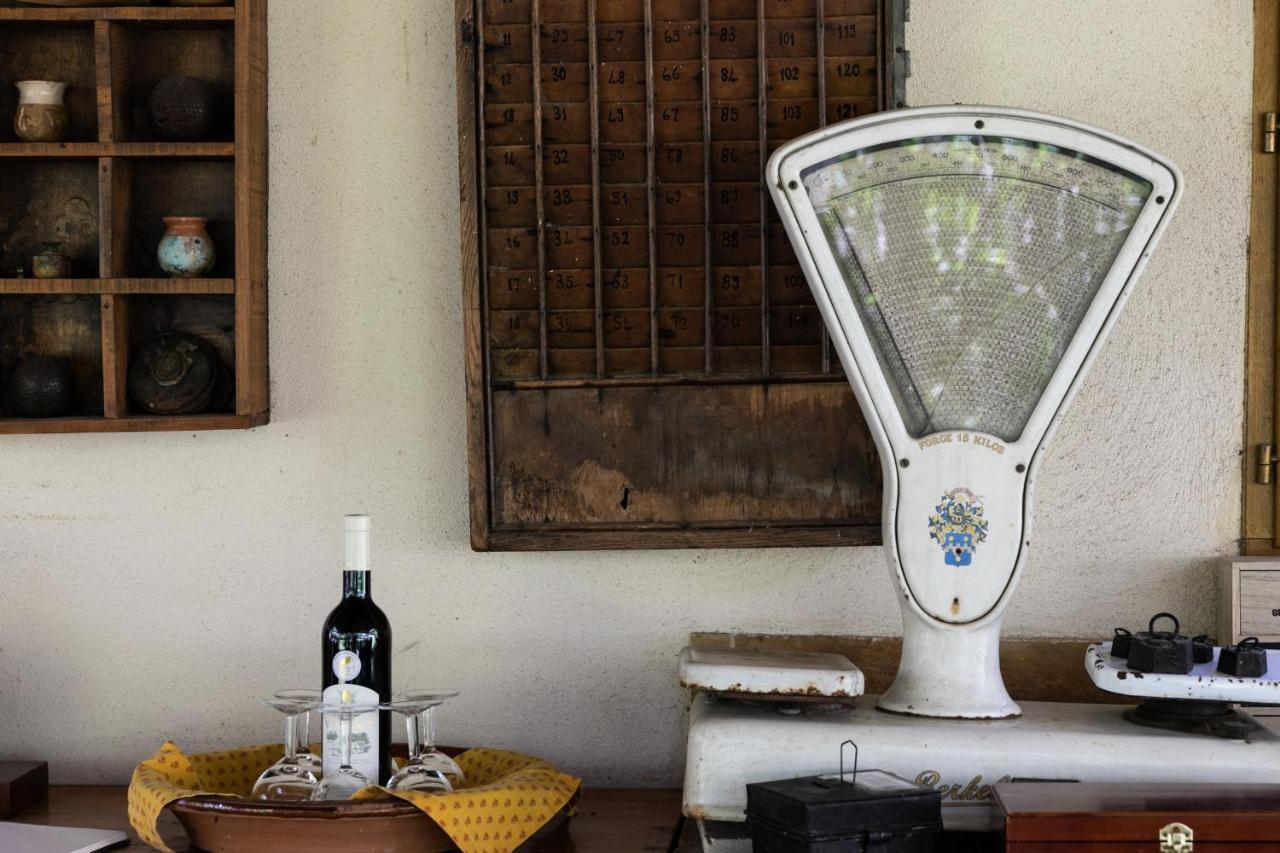 Gites Domaine Des Machottes Grans ภายนอก รูปภาพ